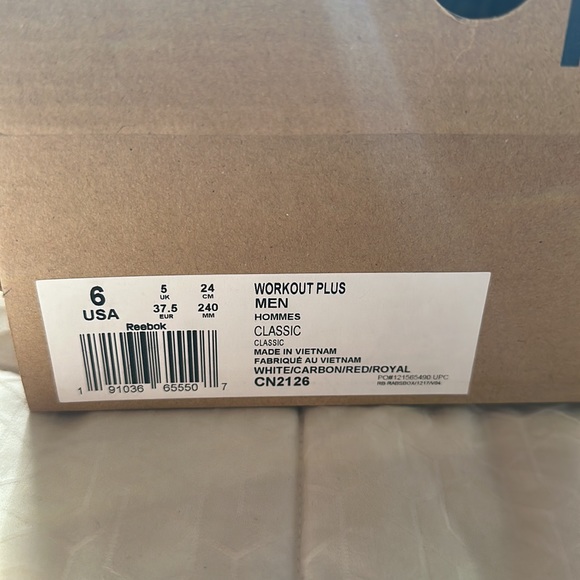 REEBOK CLASSICS - Picture 7 of 7